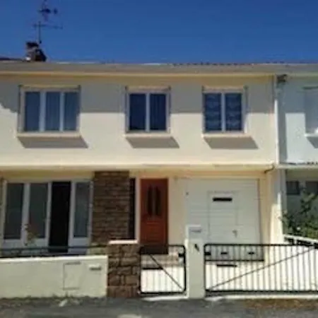 Maison *